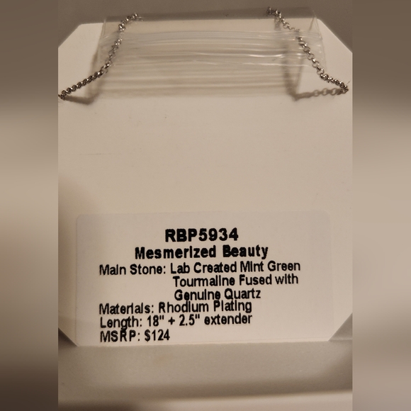 Bomb Party Mesmerized Beauty - Picture 2 of 2